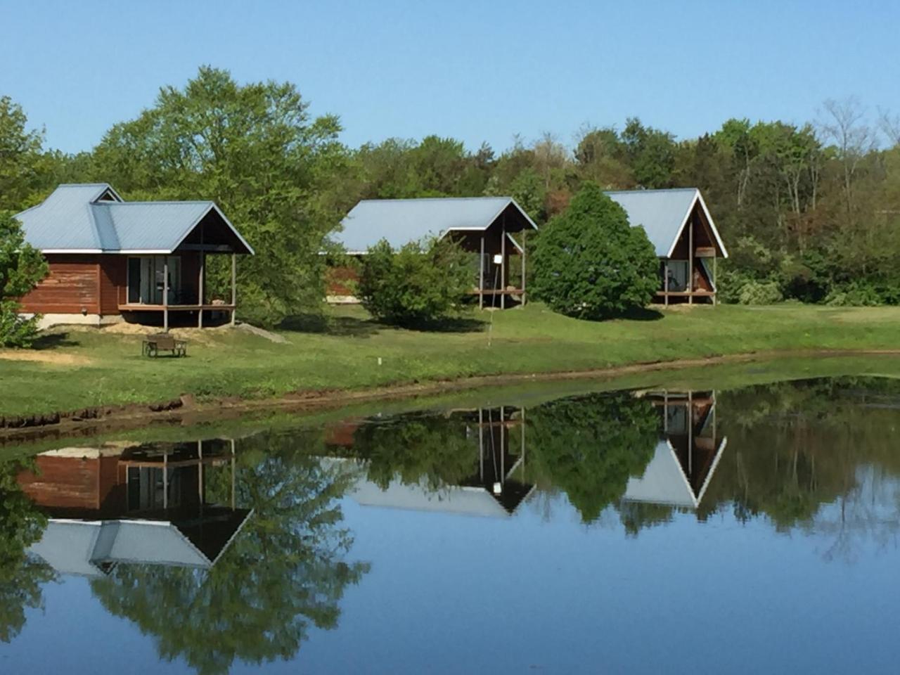 ホテルSerenity Springs - Michigan City Springfield エクステリア 写真